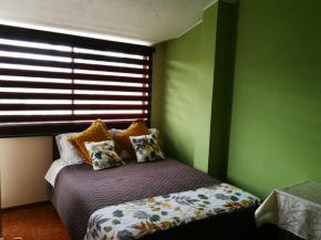  Chapelet Hostal  Кито